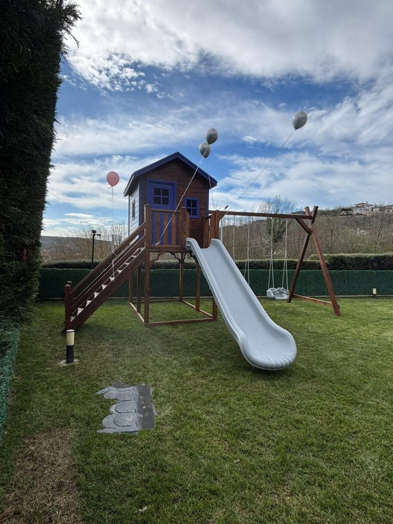 Ahşap Çocuk Oyun Evi ZM O3 - görünüm 3
